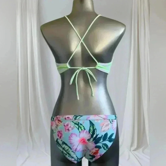 FREE 🆕Swimsuit Hipster  Bottoms - Picture 9 of 16